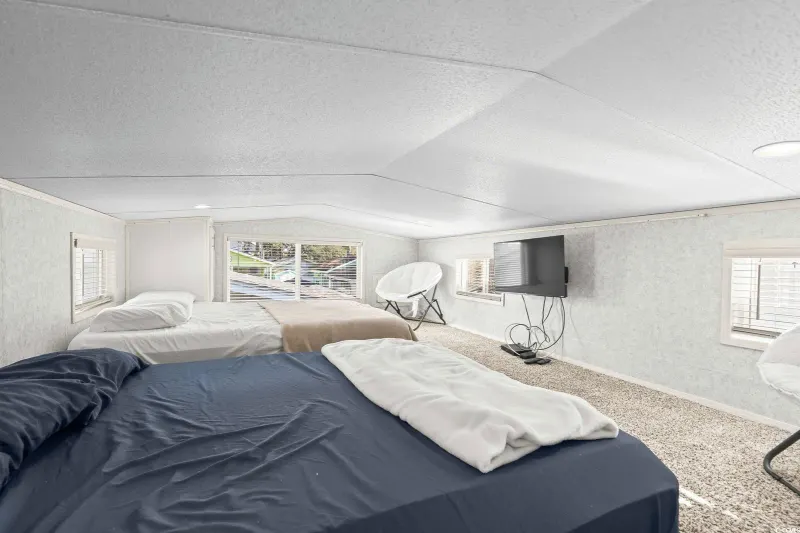 Loft with two queen beds